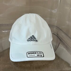 NWT adidas White Women's Aeroready Sun Cap